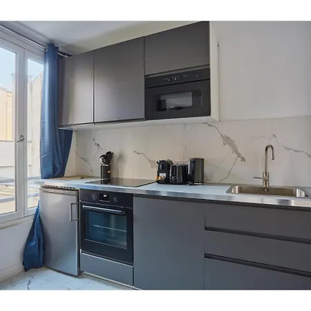 Porte Maillot Arc De Triomphe By Prestige *