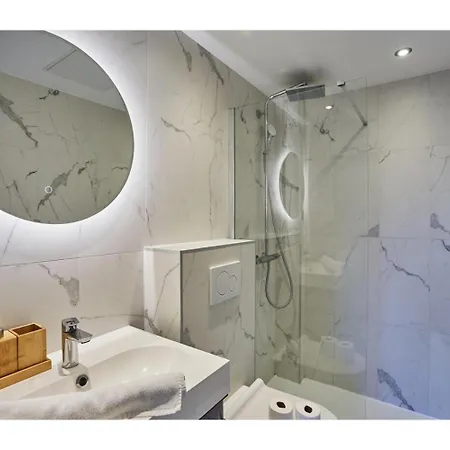 Porte Maillot Arc De Triomphe By Prestige *