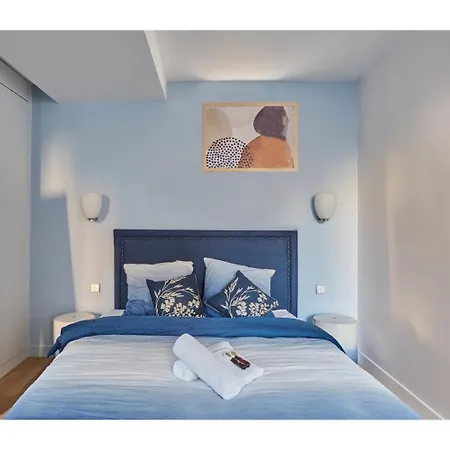 Porte Maillot Arc De Triomphe By Prestige *